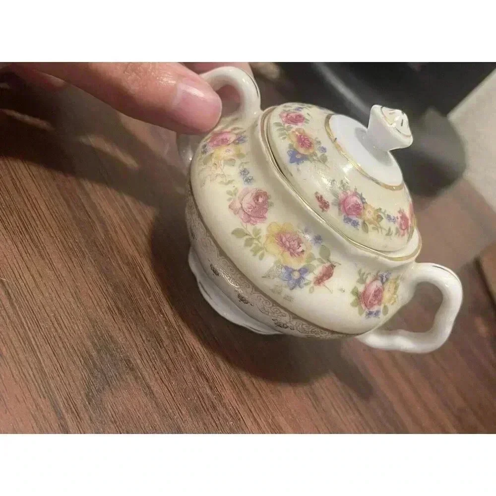Vintage Gold Castle Little Mini Ceramic‎ Lidded Sugar Made In Japan